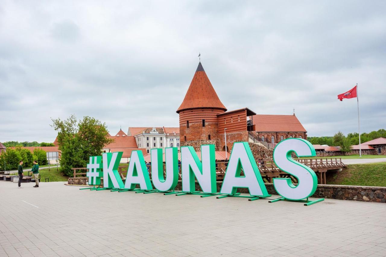 Luxurious Kaunas Basilica Apartment In Old Town By Urban Rent Dış mekan fotoğraf