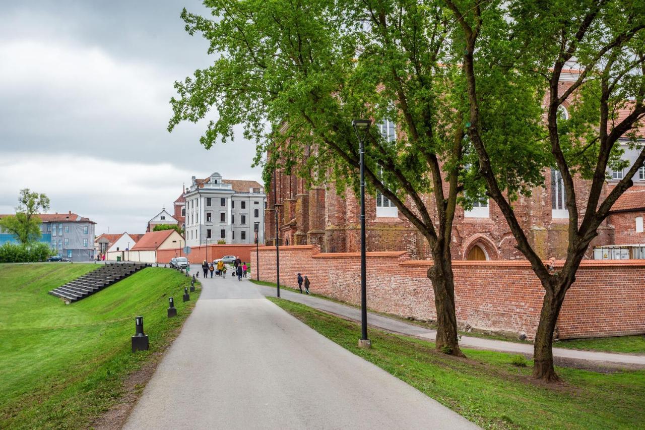 Luxurious Kaunas Basilica Apartment In Old Town By Urban Rent Dış mekan fotoğraf